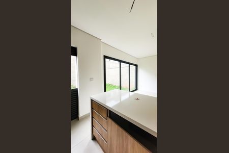 Casa de condomínio à venda com 138m², 3 quartos e 2 vagasCozinha