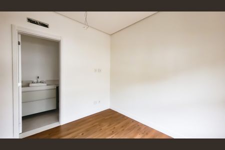 Casa de condomínio à venda com 138m², 3 quartos e 2 vagasSuite 1