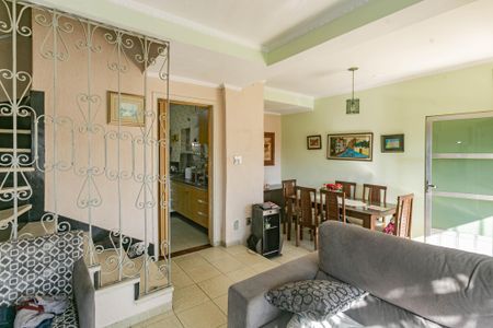  Sala de casa à venda com 3 quartos, 300m² em Vila Brasilina, São Paulo