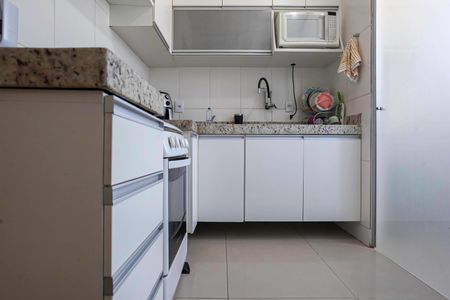 Apartamento à venda com 60m², 2 quartos e 1 vaga Apartamento à venda com 60m², 2 quartos e 1 vagaCozinha