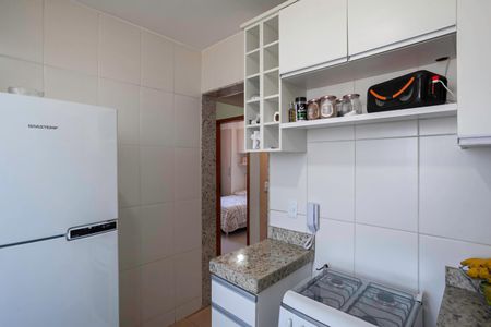 Apartamento à venda com 60m², 2 quartos e 1 vaga Apartamento à venda com 60m², 2 quartos e 1 vagaCozinha
