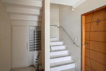 Apartamento à venda com 60m², 2 quartos e 1 vaga Apartamento à venda com 60m², 2 quartos e 1 vagaEntrada