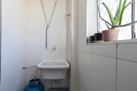 Apartamento à venda com 60m², 2 quartos e 1 vaga Apartamento à venda com 60m², 2 quartos e 1 vagaÁrea de serviço