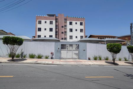 Apartamento à venda com 60m², 2 quartos e 1 vaga Apartamento à venda com 60m², 2 quartos e 1 vagaFachada