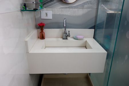 Apartamento à venda com 72m², 3 quartos e 2 vagas Apartamento à venda com 72m², 3 quartos e 2 vagasBanheiro