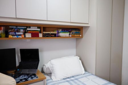 Apartamento à venda com 72m², 3 quartos e 2 vagas Apartamento à venda com 72m², 3 quartos e 2 vagasQuarto 2