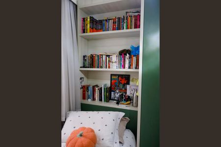 Apartamento à venda com 72m², 3 quartos e 2 vagas Apartamento à venda com 72m², 3 quartos e 2 vagasQuarto 1