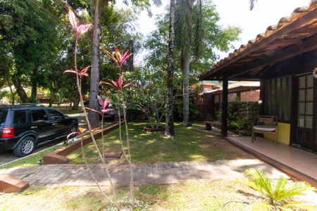 Casa de condomínio à venda com 180m², 4 quartos e 2 vagasÁrea externa