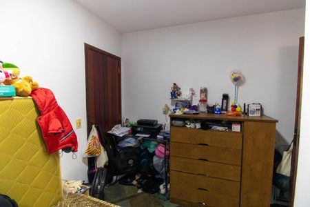 Casa de condomínio à venda com 180m², 4 quartos e 2 vagasSuíte 1
