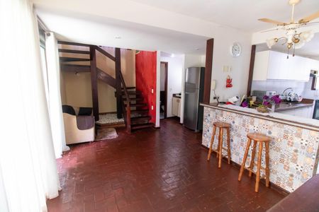 Casa de condomínio à venda com 180m², 4 quartos e 2 vagasCozinha