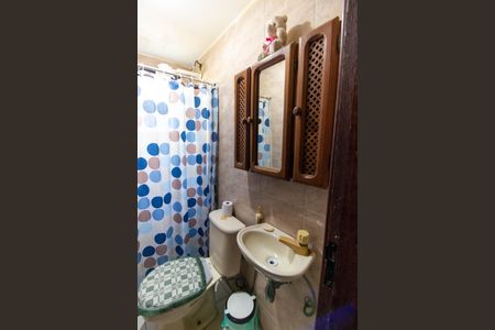 Casa de condomínio à venda com 180m², 4 quartos e 2 vagasBanheiro da Suíte 1