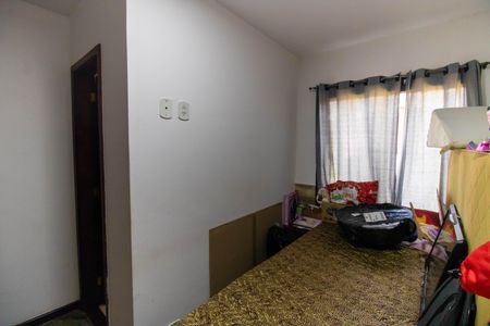 Casa de condomínio à venda com 180m², 4 quartos e 2 vagasSuíte 1