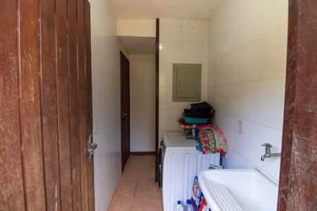 Casa de condomínio à venda com 180m², 4 quartos e 2 vagasÁrea de Serviço