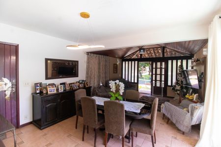 Sala de casa de condomínio à venda com 4 quartos, 180m² em Várzea das Moças, Niterói