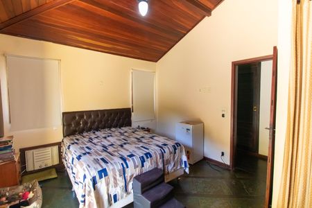 Casa de condomínio à venda com 180m², 4 quartos e 2 vagasSuíte 2