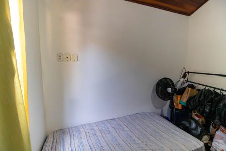 Casa de condomínio à venda com 180m², 4 quartos e 2 vagasQuarto 1