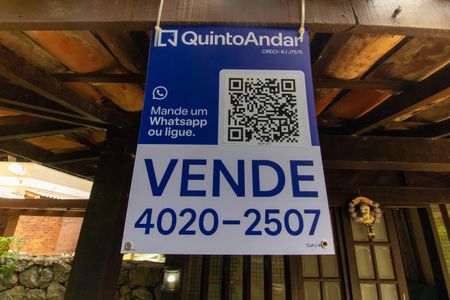 Casa de condomínio à venda com 180m², 4 quartos e 2 vagasPlaquinha 