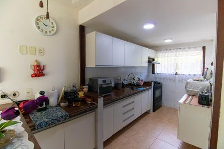 Casa de condomínio à venda com 180m², 4 quartos e 2 vagasCozinha