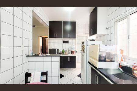 Casa à venda com 170m², 2 quartos e 2 vagasCozinha