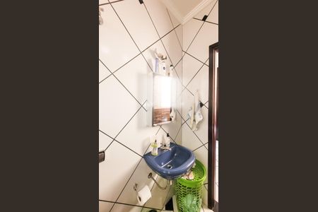 Casa à venda com 170m², 2 quartos e 2 vagasBanheiro da Suíte