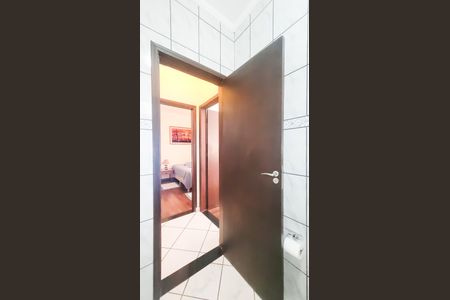 Casa à venda com 170m², 2 quartos e 2 vagasBanheiro Social