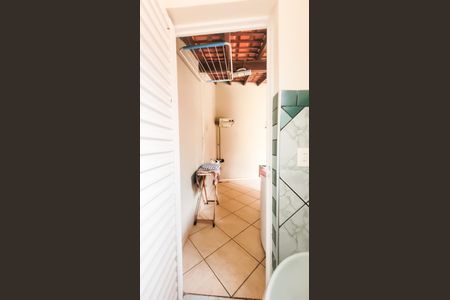 Casa à venda com 170m², 2 quartos e 2 vagasBanheiro de serviço