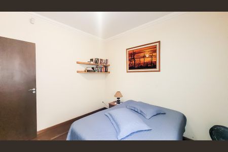 Casa à venda com 170m², 2 quartos e 2 vagasSuíte