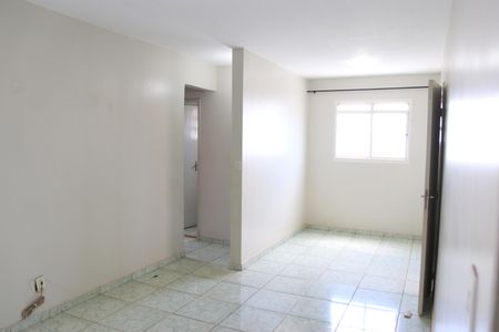 Sala de apartamento para alugar com 2 quartos, 80m² em Setor Aeroporto, Goiânia