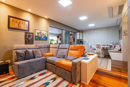 Sala de apartamento à venda com 2 quartos, 151m² em Vila Madalena, São Paulo