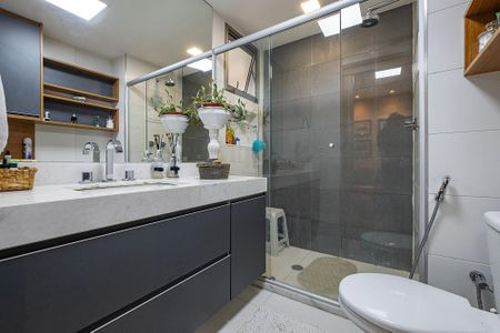 Apartamento para alugar com 151m², 3 quartos e 2 vagas Apartamento para alugar com 151m², 3 quartos e 2 vagasSuíte 1 - Banheiro 2