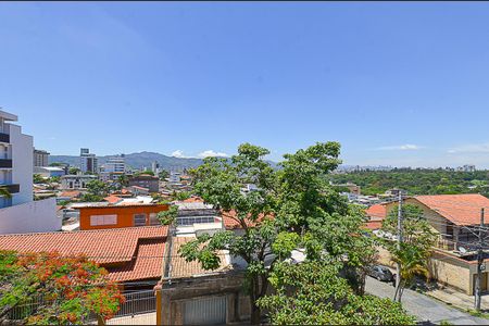 Apartamento para alugar com 180m², 4 quartos e 2 vagasVista