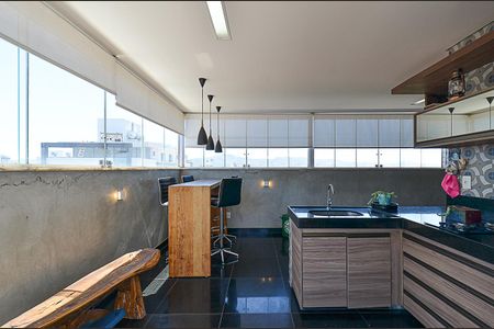 Apartamento para alugar com 180m², 4 quartos e 2 vagasCobertura