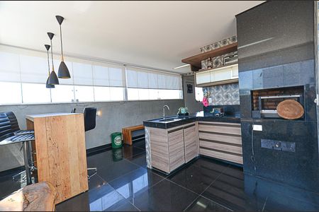 Apartamento para alugar com 180m², 4 quartos e 2 vagasCobertura