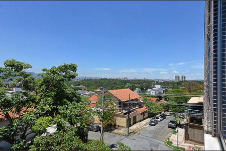 Apartamento para alugar com 180m², 4 quartos e 2 vagasVista