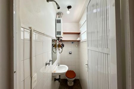 Apartamento à venda com 71m², 2 quartos e sem vagaBanheiro de Serviço