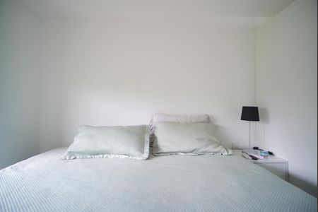 Quarto de apartamento à venda com 1 quarto, 54m² em Petrópolis, Porto Alegre