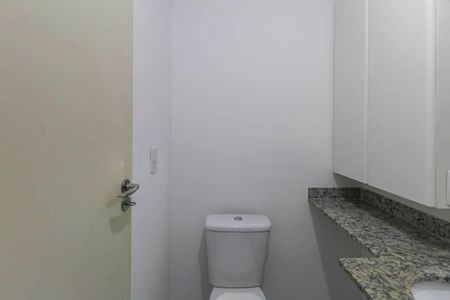 Apartamento à venda com 55m², 2 quartos e 1 vaga Apartamento à venda com 55m², 2 quartos e 1 vagaBanheiro