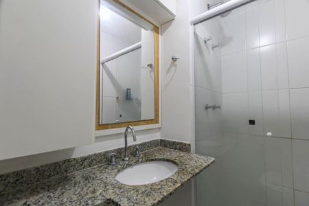 Apartamento à venda com 55m², 2 quartos e 1 vaga Apartamento à venda com 55m², 2 quartos e 1 vagaBanheiro