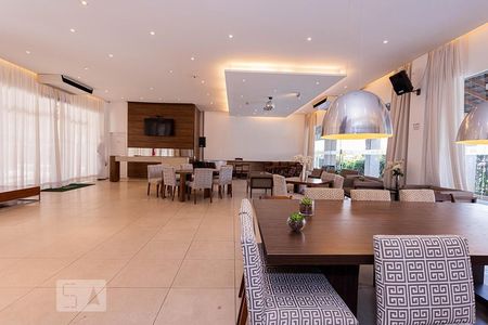 Apartamento à venda com 55m², 2 quartos e 1 vaga Apartamento à venda com 55m², 2 quartos e 1 vagaÁrea comum - Salão de festas