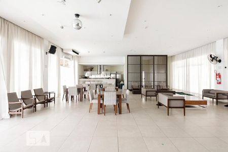 Apartamento à venda com 55m², 2 quartos e 1 vaga Apartamento à venda com 55m², 2 quartos e 1 vagaÁrea comum - Salão de festas