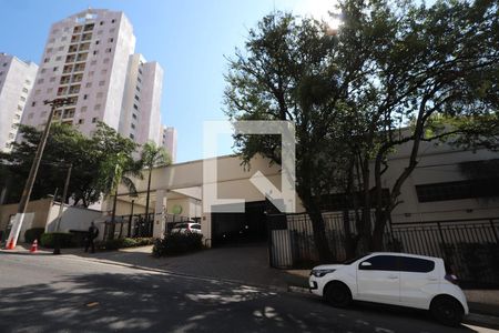 Apartamento à venda com 55m², 2 quartos e 1 vaga Apartamento à venda com 55m², 2 quartos e 1 vagaFachada e portaria