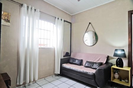 Casa à venda com 5 quartos, 285m² em Vila Carbone, São Paulo