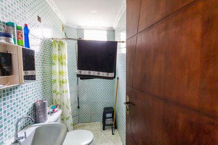 Apartamento à venda com 71m², 3 quartos e 2 vagasBanheiro 