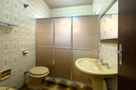 Casa à venda com 900m², 5 quartos e 2 vagasBanheiro