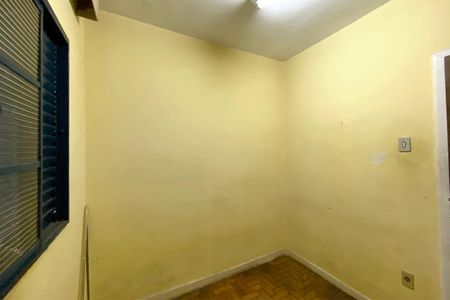 Casa à venda com 900m², 5 quartos e 2 vagasQuarto 5