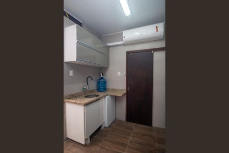 Casa à venda com 100m², 2 quartos e 2 vagas Casa à venda com 100m², 2 quartos e 2 vagasQuintal/Churrasqueira