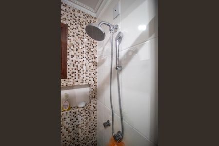 Casa à venda com 100m², 2 quartos e 2 vagas Casa à venda com 100m², 2 quartos e 2 vagasBanheiro