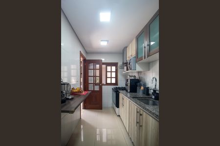 Casa à venda com 100m², 2 quartos e 2 vagas Casa à venda com 100m², 2 quartos e 2 vagasCozinha