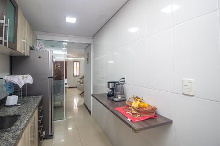 Casa à venda com 100m², 2 quartos e 2 vagas Casa à venda com 100m², 2 quartos e 2 vagasCozinha