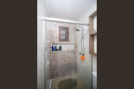 Casa à venda com 100m², 2 quartos e 2 vagas Casa à venda com 100m², 2 quartos e 2 vagasBanheiro